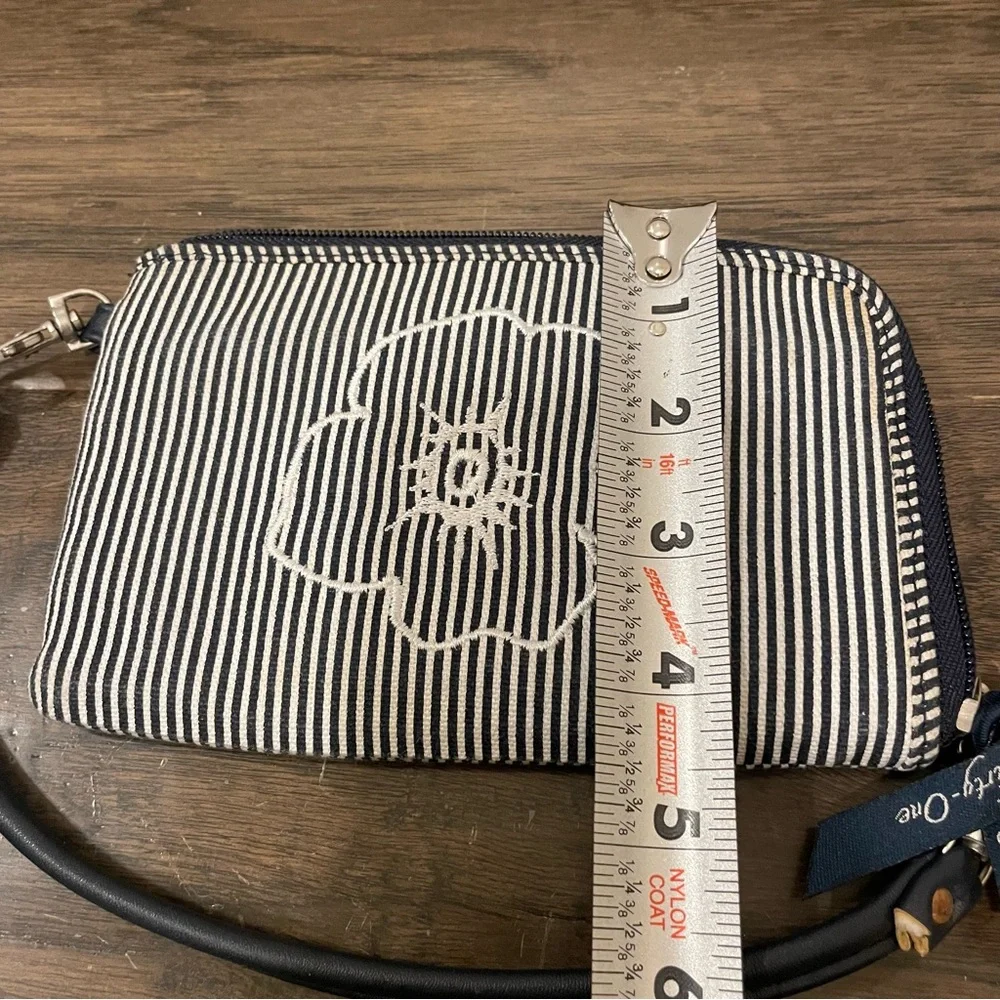 Thirty One Navy Striped Zipper Wristlet w/White Embroidered Flower
